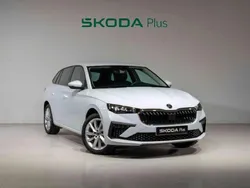 Blanco Usado 2024 Skoda Scala Selection Utilitario | 21.500 € (Caro)
