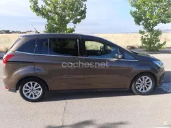 Marrón Usado 2015 Ford Grand C-Max Titanium Monovolumen | 12.000 € (Buen precio)