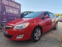 Rojo Usado 2010 Opel Astra Edition Berlina | 4490 € (Un poco caro)
