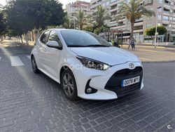 Blanco Usado 2024 Toyota Yaris Hybrid Plus Berlina | 19.500 € (Super precio)