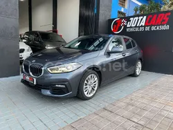 Gris / plata Usado 2020 BMW 118 Utilitario | 20.990 € (Precio justo)