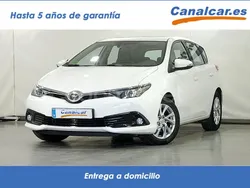 Blanco Usado 2016 Toyota Auris Active Berlina | 9925 € (Buen precio)