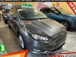 Gris / plata Usado 2016 Ford Focus Titanium Berlina | 10.880 € (Precio justo)