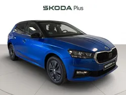 Azul Usado 2024 Skoda Fabia Selection Berlina | 19.990 € (Precio justo)