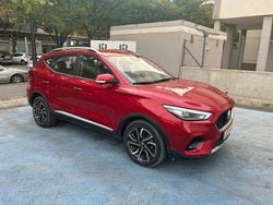 Burdeos Usado 2023 MG ZS Luxury Berlina | 15.800 € (Precio justo)