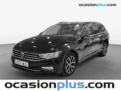 Negro Usado 2023 VW Passat Executive Familiar | 27.173 €