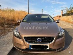 Beige Usado 2014 Volvo V40 Kinetic Berlina | 9490 € (Buen precio)