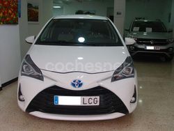 Blanco Usado 2019 Toyota Yaris Hybrid Berlina | 14.990 € (Buen precio)
