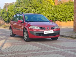 Rojo Usado 2008 Renault Mégane GrandTour Dynamique Familiar | 2299 € (Buen precio)