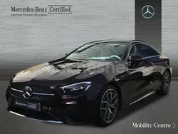 Rubellitred metallicpaint Usado 2023 Mercedes E220 AMG line Coupe | 56.900 € (Precio justo)