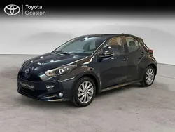 Negro Usado 2025 Toyota Yaris Hybrid Active Berlina | 21.750 € (Precio justo)