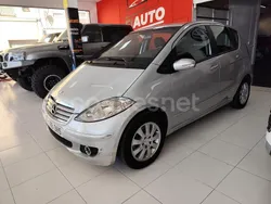 Gris / plata Usado 2005 Mercedes A170 Elegance Monovolumen | 4899 € (Precio justo)