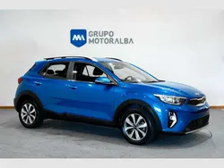 Azul Usado 2024 Kia Stonic SUV | 16.990 € (Buen precio)