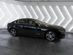 Negro Usado 2024 Jaguar XE R Berlina | 49.800 €