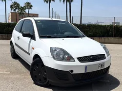 Blanco Usado 2008 Ford Fiesta Trend Utilitario | 2000 €