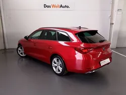 Rojo Nuevo 2024 Seat Leon ST FR Familiar | 28.500 € (Precio justo)