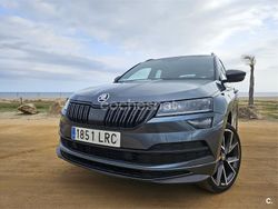 Gris / plata Usado 2021 Skoda Karoq SportLine SUV | 23.990 € (Precio justo)