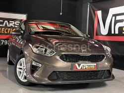 Marrón Usado 2018 Kia Ceed Berlina | 13.990 € (Precio justo)