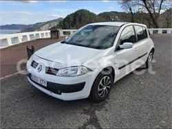 Blanco Usado 2004 Renault Mégane II Authentique Berlina | 2100 € (Un poco caro)