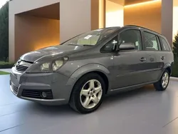 Gris Usado 2007 Opel Zafira Enjoy Monovolumen | 5750 € (Un poco caro)