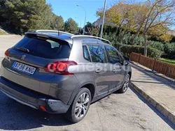 Gris / plata Usado 2018 Peugeot 2008 Allure SUV | 12.400 € (Un poco caro)