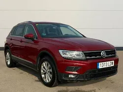 Rojo Usado 2020 VW Tiguan Advance SUV | 26.300 € (Buen precio)