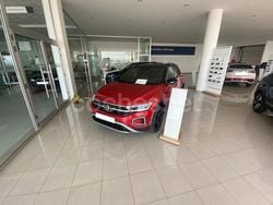 Rojo Usado 2025 VW T-Roc SUV | 37.700 €