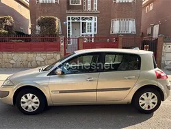 Beige Usado 2006 Renault Mégane II Authentique Berlina | 2500 € (Precio justo)