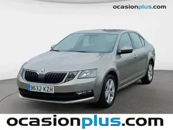 Beige Usado 2019 Skoda Octavia Ambition Berlina | 15.364 € (Precio justo)