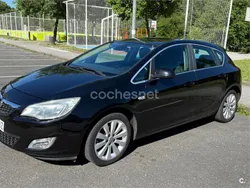Negro Usado 2011 Opel Astra Enjoy Berlina | 7200 € (Precio justo)