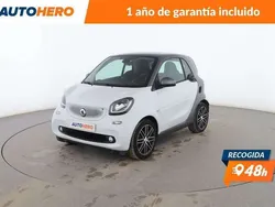 Blanco Usado 2019 Smart ForTwo Coupé Basis Coupe | 13.523 € (Precio justo)