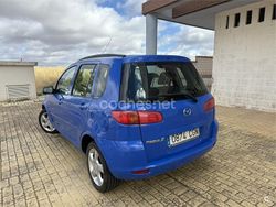 Azul Usado 2004 Mazda 2 Sportive Berlina | 2700 €