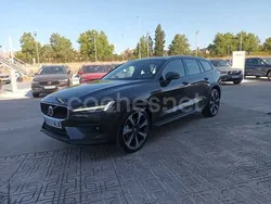 Gris Usado 2023 Volvo V60 CC Plus Familiar | 40.700 € (Buen precio)