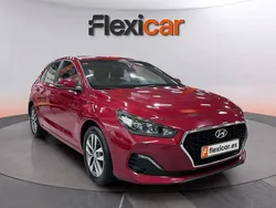 Rojo Usado 2021 Hyundai i30 Berlina | 13.990 € (Buen precio)