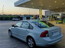 Beige Usado 2012 Volvo S40 Drive Kinetic Berlina | 6000 € (Precio justo)