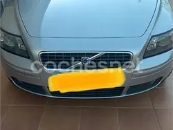 Gris / plata Usado 2006 Volvo S40 Momentum Berlina | 3490 € (Precio justo)