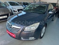 Gris / plata Usado 2013 Opel Insignia Selective Berlina | 8500 € (Precio justo)