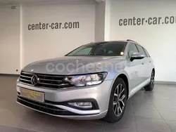 Gris / plata Usado 2021 VW Passat Executive Familiar | 24.900 € (Un poco caro)
