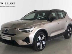 Gris Usado 2022 Volvo XC40 Core SUV | 30.900 € (Precio justo)