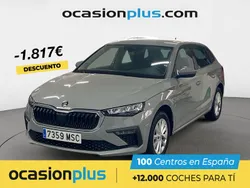 Gris / plata Usado 2024 Skoda Scala Selection Utilitario | 18.990 € (Buen precio)