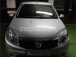 Gris / plata Usado 2010 Dacia Sandero Lauréate Utilitario | 3900 € (Buen precio)
