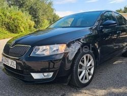 Negro Usado 2015 Skoda Octavia Active Berlina | 9600 € (Precio justo)