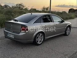 Gris / plata Usado 2002 Opel Vectra GTS Berlina | 1500 €