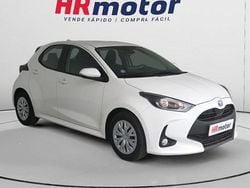 Usado 2022 Toyota Yaris Hybrid Business Edition | 18.790 € (Buen precio)