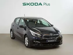 Negro Usado 2016 Kia Ceed GT Berlina | 8900 € (Precio justo)
