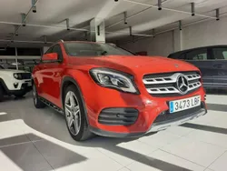 Rojo Usado 2019 Mercedes CLA200 Coupe | 25.000 €