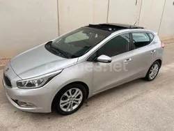 Gris / plata Usado 2013 Kia Ceed GT Berlina | 8750 € (Un poco caro)