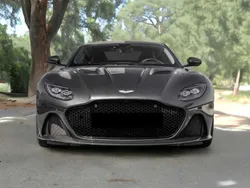 Gris Usado 2019 Aston Martin DBS Coupe | 260.000 € (Buen precio)