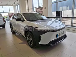 Eléctrico Usado 2024 Toyota bZ4X Advance SUV | 39.900 €