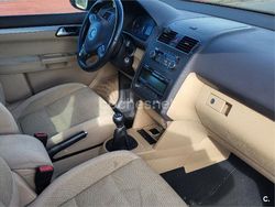 Azul Usado 2011 VW Touran Advance Monovolumen | 5000 € (Super precio)
